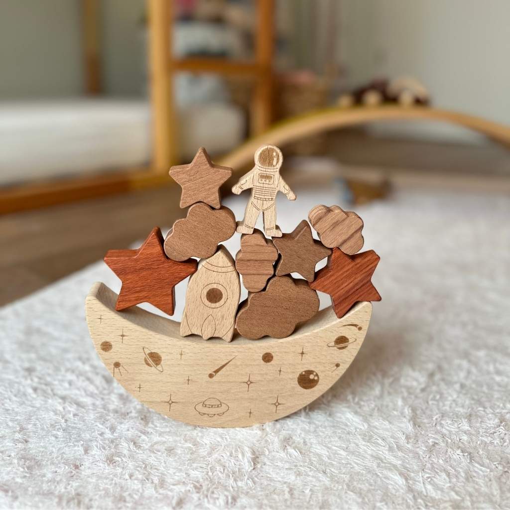 Holz-Balancierspiel "Astronaut" – Spielerisch die Sterne erobern