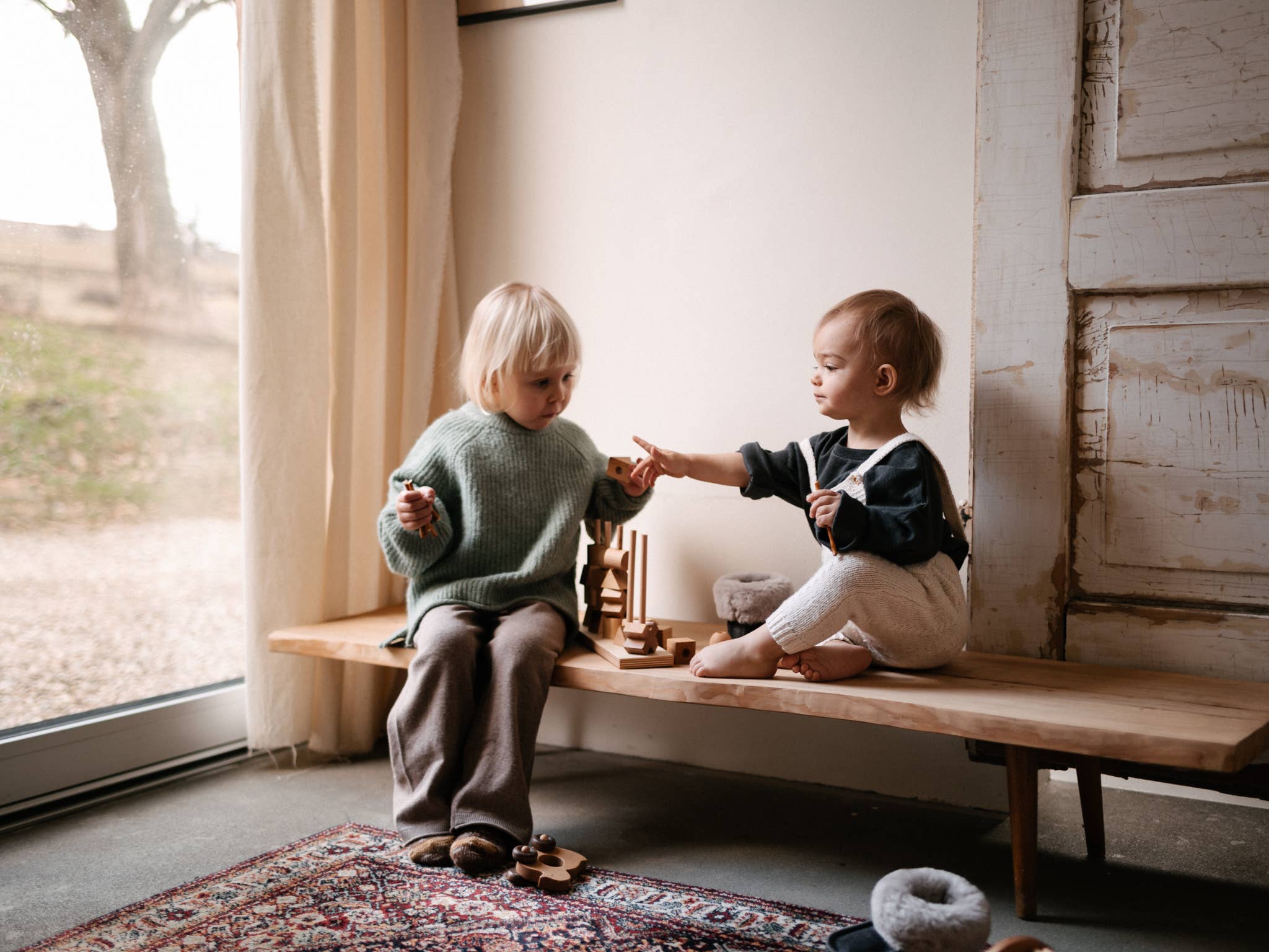 Naturbelassenes Montessori Stapelspiel – Spielerisch Formen entdecken