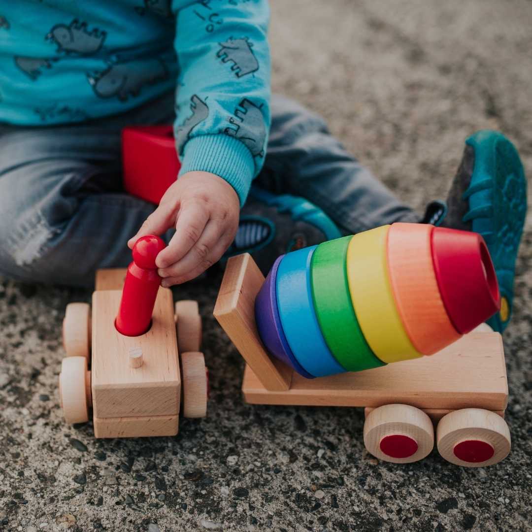 Stapelbetonmischer aus Holz – Pädagogisches Spielzeug für kreative Baumeister