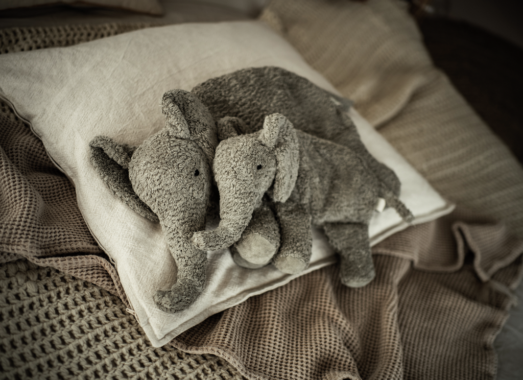 Kuscheltier & Wärmekissen kleiner Elefant